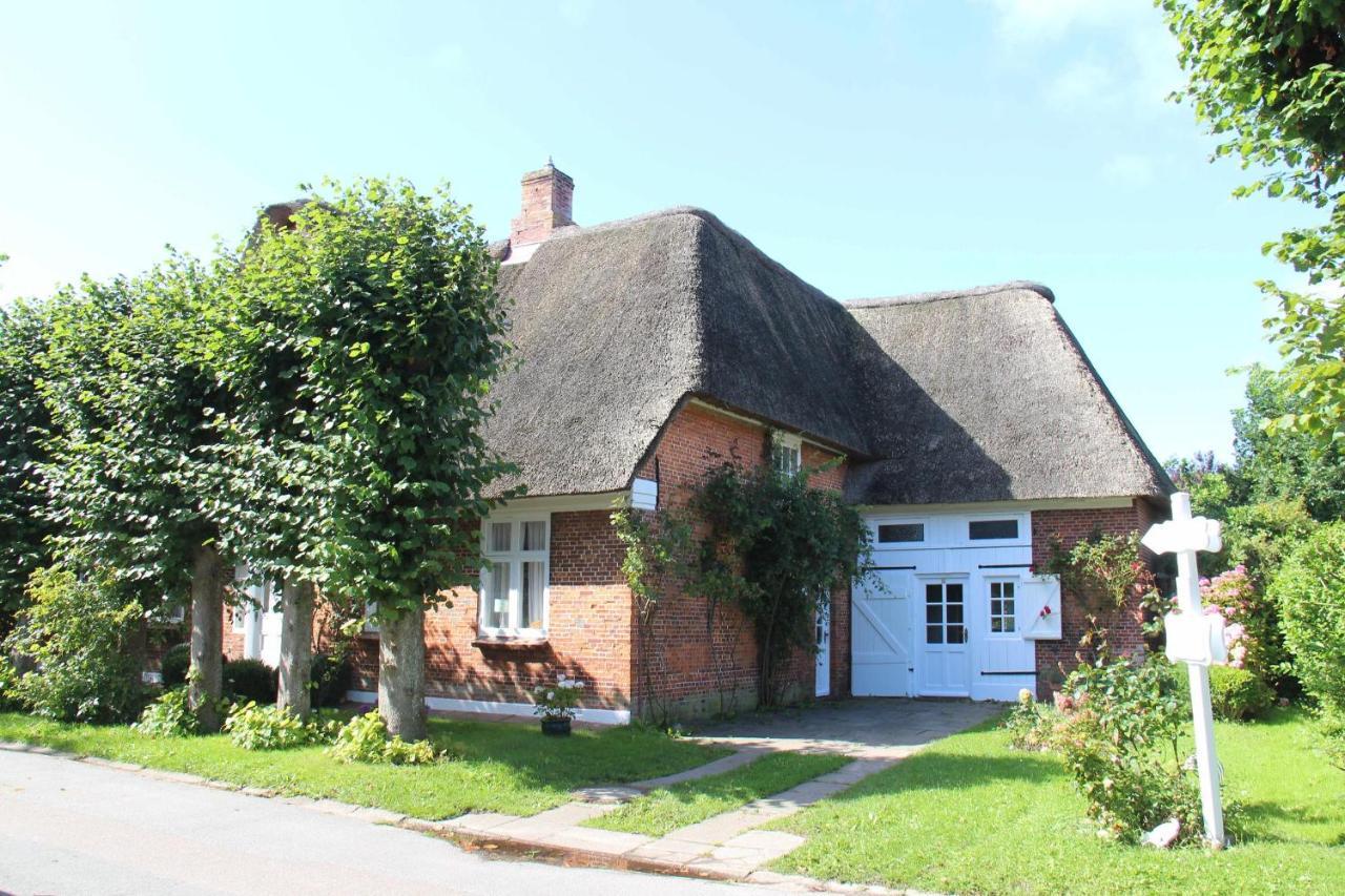 Kapitaen Hansen Haus Oldsum Exteriér fotografie